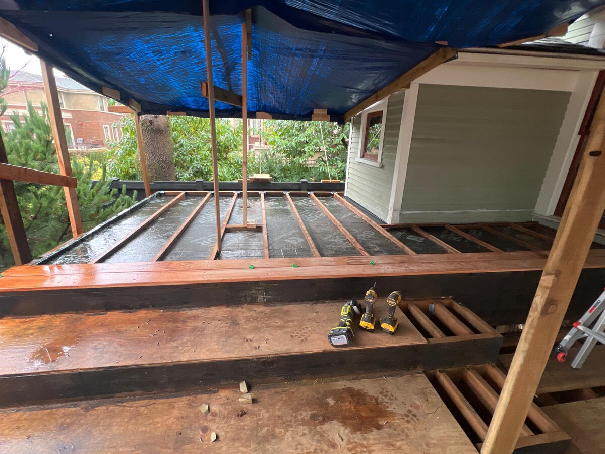 Start upperdeck decking